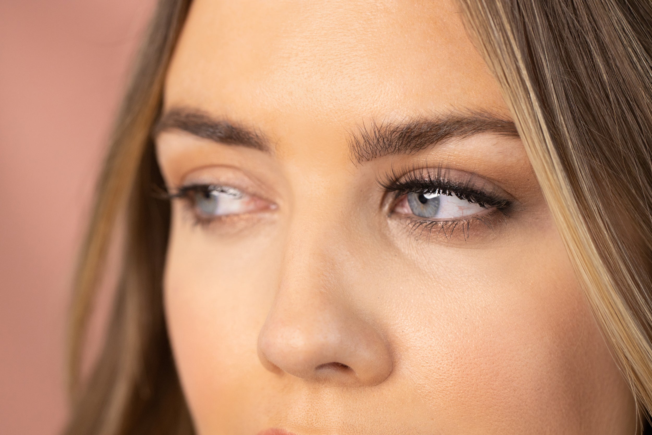 3 steps to clean your false eyelashes the right way