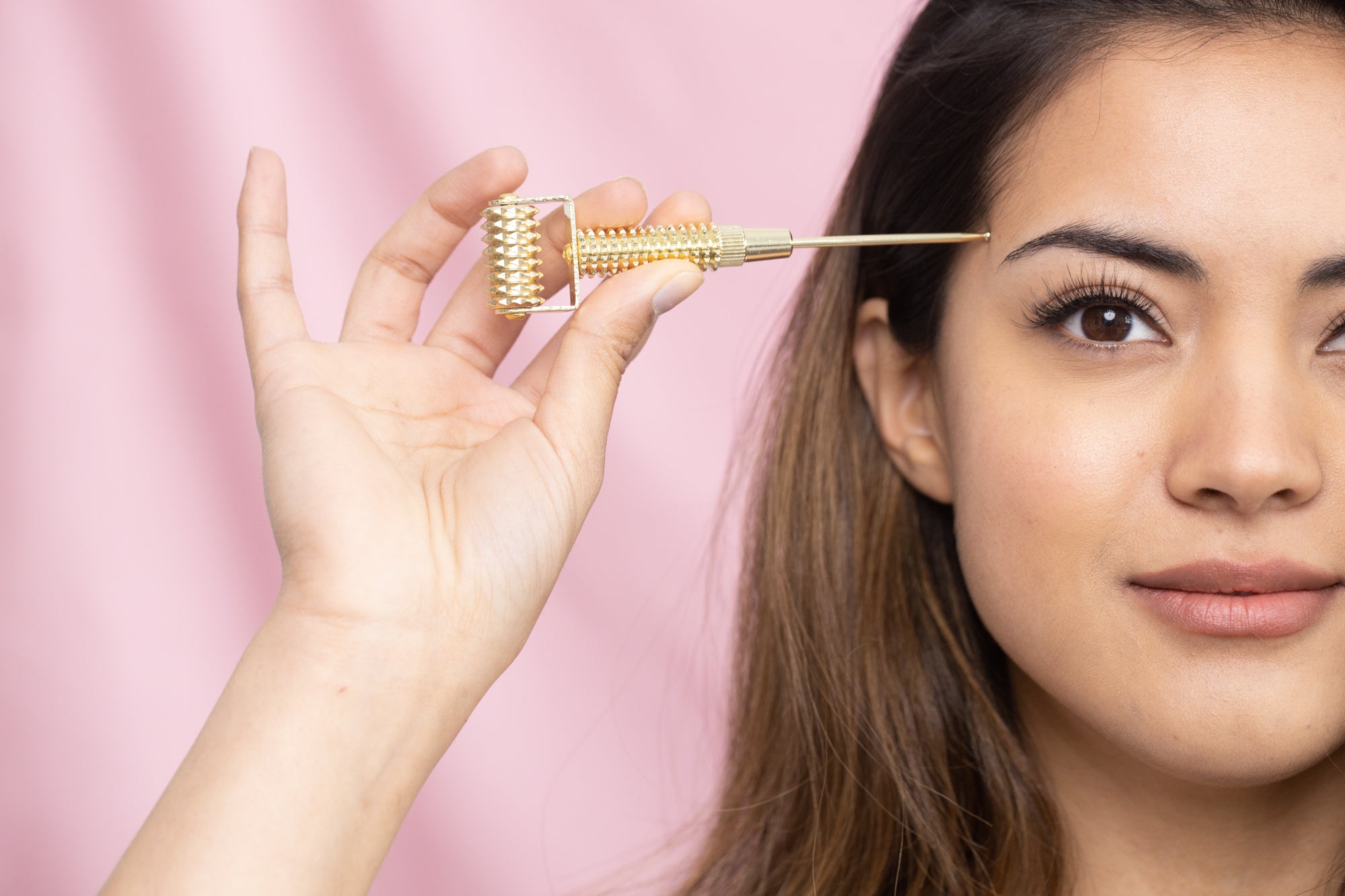 THE BENEFITS OF FACIAL ACUPRESSURE