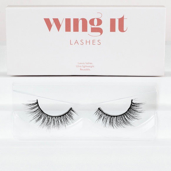 SHOWTIME - ADHESIVE EYELINER & FALSE EYELASHES SET